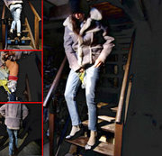 PISSY-CAT: Hausschlüssel verloren - Piss in Jeans + Schaffell-Jacke Download