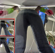PISSY-CAT: Piss auf schräge Glasplatte - in Jeans + Gummihandschuhen Download