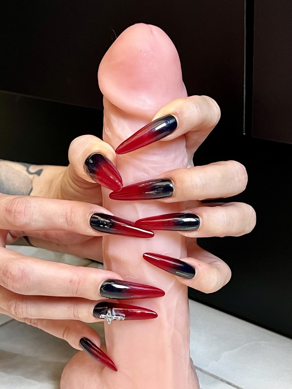 Long nails and handjobs