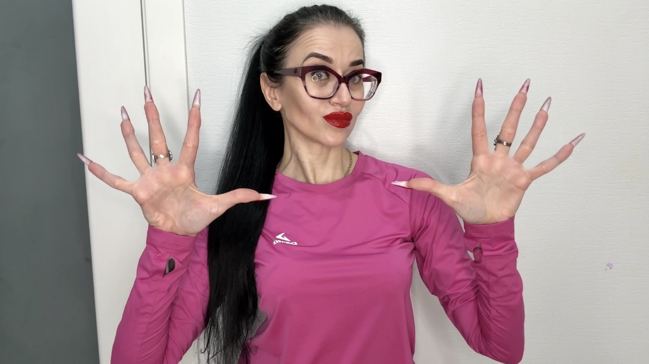 Finger snapping and sucking, Long RED nails, sharp claws