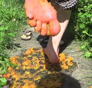 RUSSIANBEAUTY: I will feed you from my feets & toes! Apricots crush outdor! Download