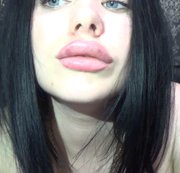 RUSSIANBEAUTY: I did my lips EVEN MORE bigger! Lips bigger - cum faster! Download