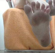 NYLON-BETTY: Komm unter meine Füße Download