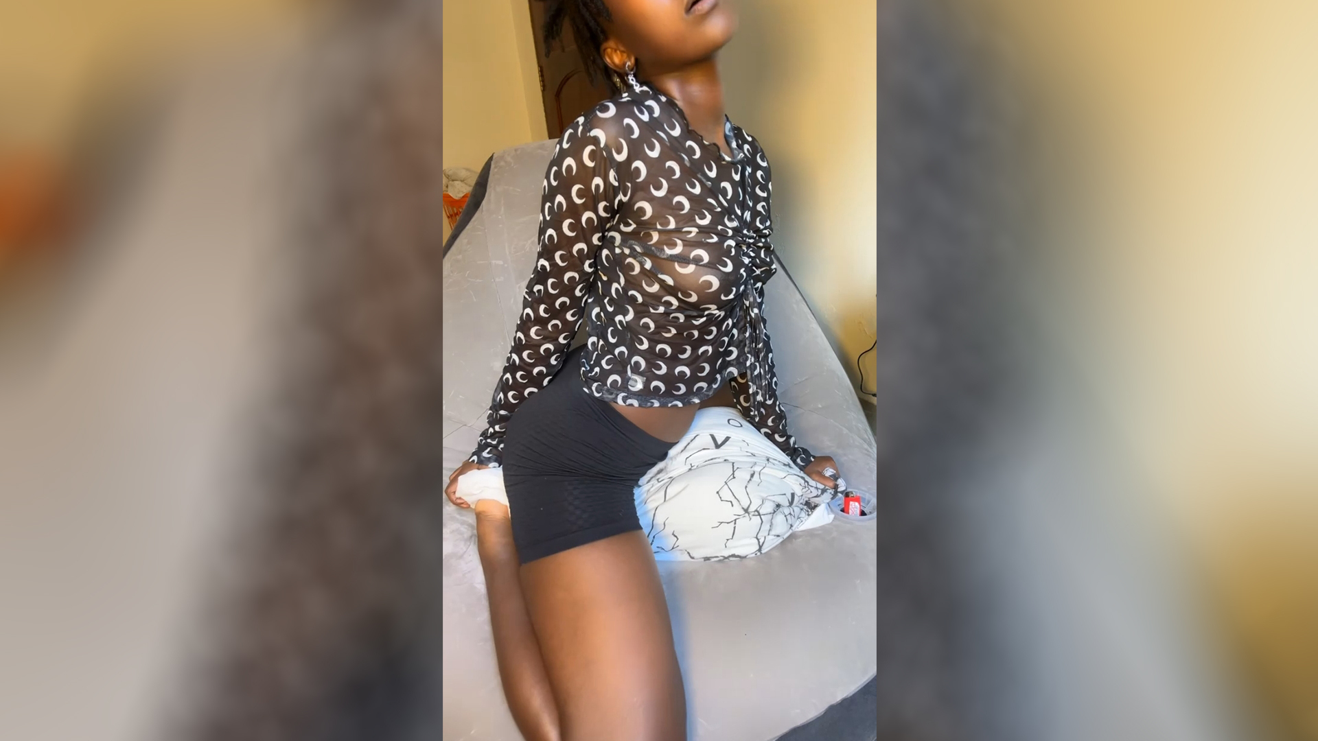Honey Beez Sexy Ebony - Wild Pillow Humping Fantasy