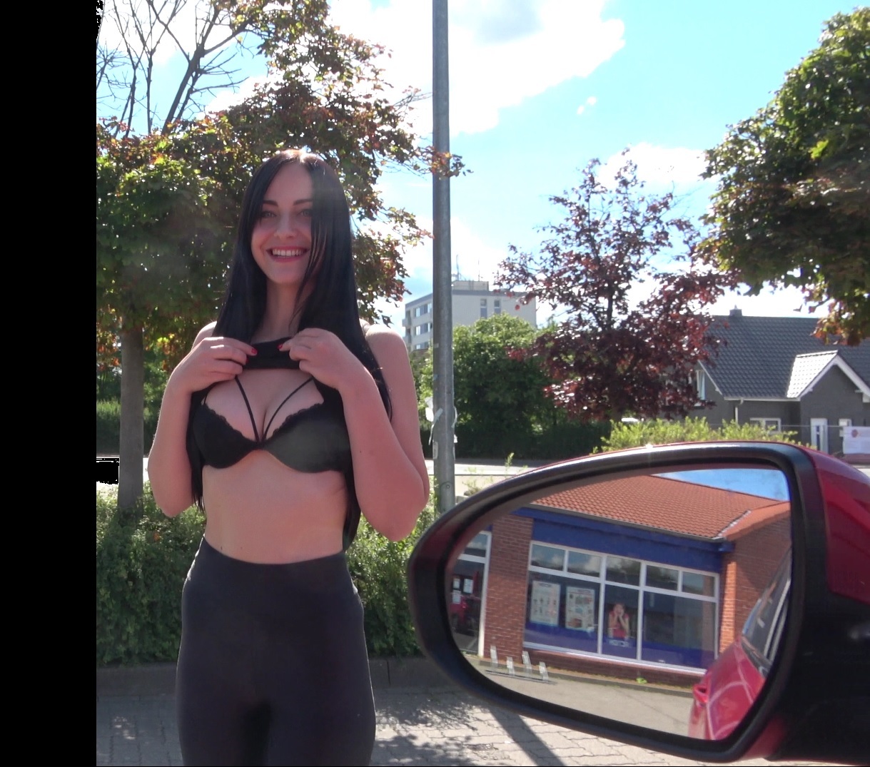 Horny Parking Lot Bitch !!