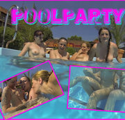 BERLINXTREM: geile Lesben spielen im Pool Download
