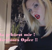 YOURGODDESS01: Hirnloses Spielzeug Download