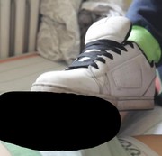 Giving feetjob to my twink (shoes, socks and bare feet) Amateur Gay Video