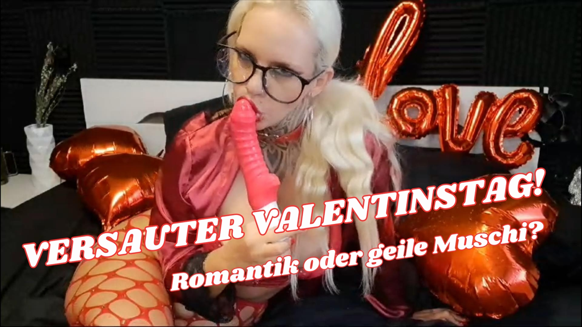 NAUGHTY VALENTINE'S DAY! Romance or hot pussy?