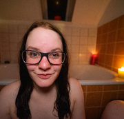 LINA-KLEIN: Beim baden vom Stiefbruder überrascht! - Was hab ich nur getan ???? Download