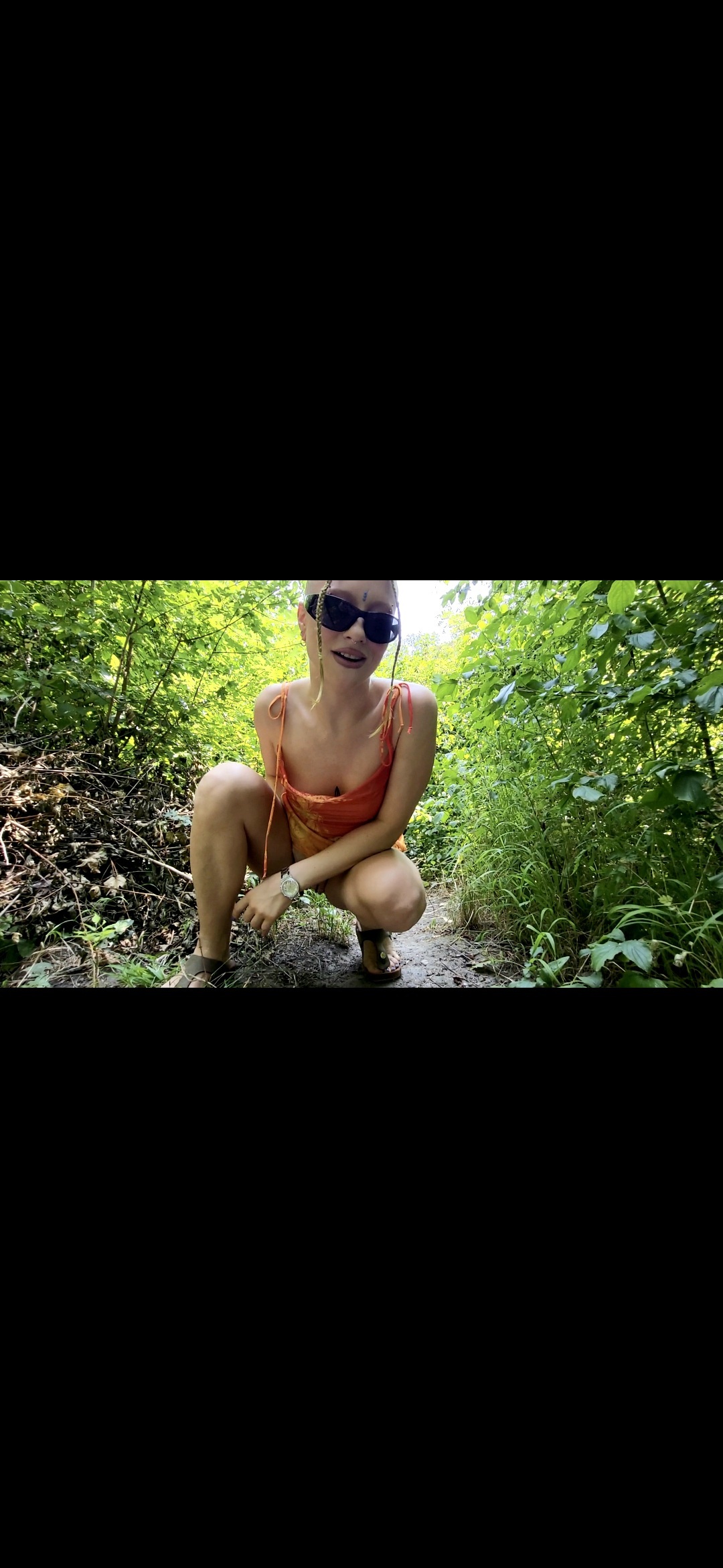 Summer outdoor pissing - user request video