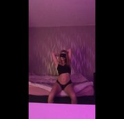 DIRTYDESTINY412: Das erste mal halb nackt tanzen.... (Ohne Ton) Download