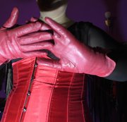 DOMINALADYSUSAN: rote Lederhandschuhe Download
