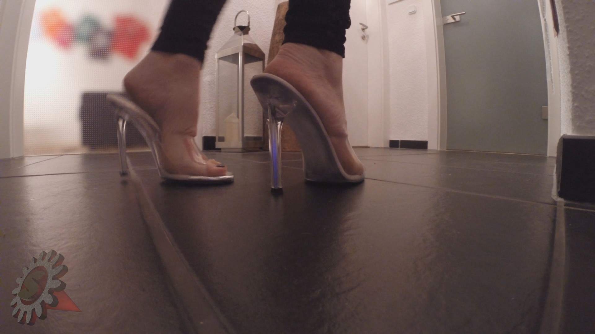 klaare Heels