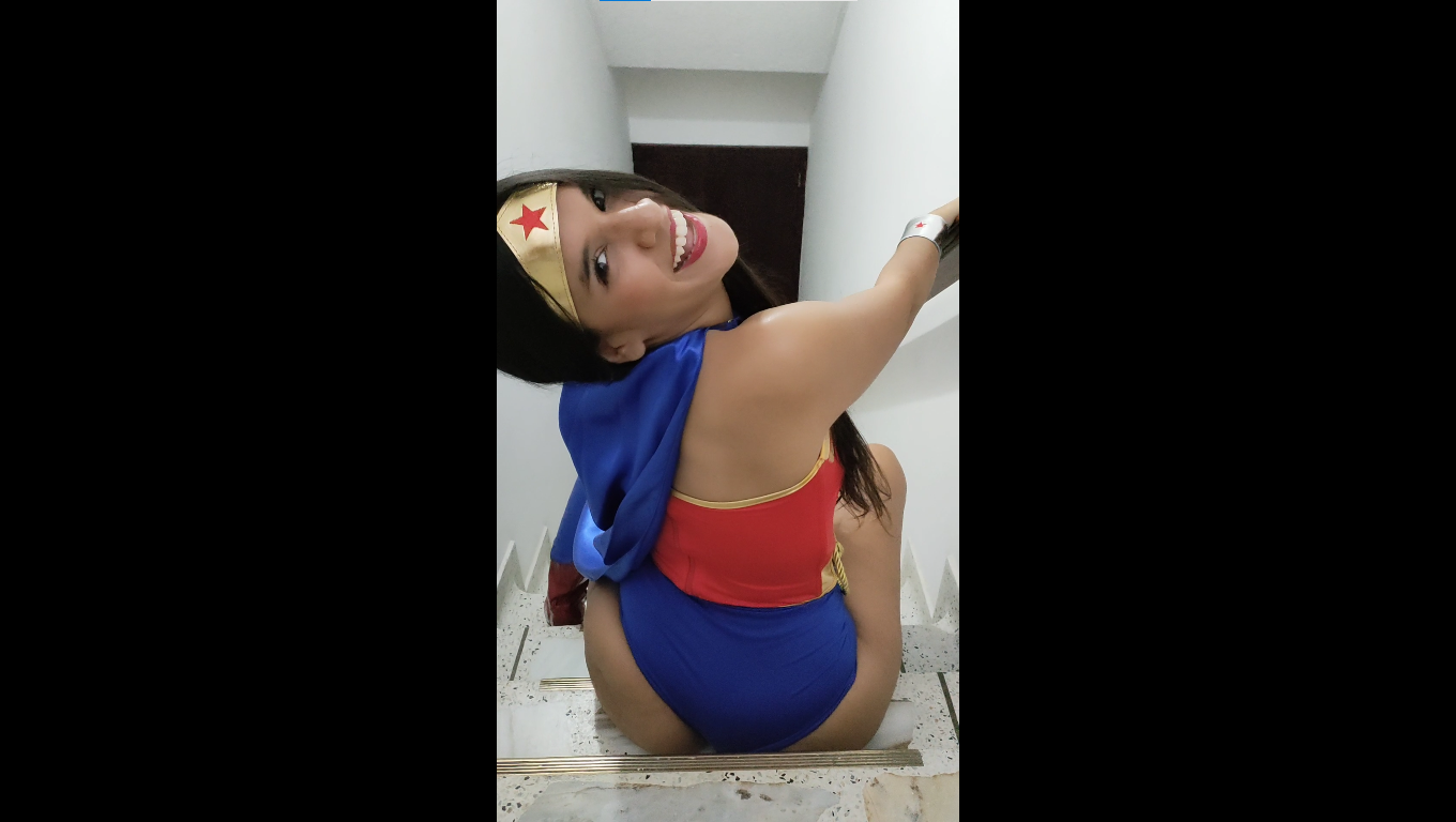 Wonderwoman  spank