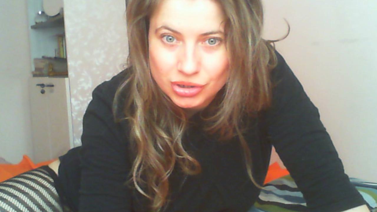 come and play with me