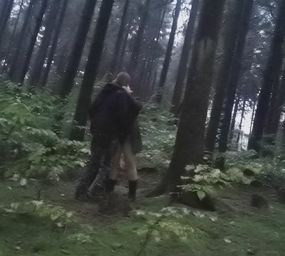Freundin Mopse Wald Kuessen