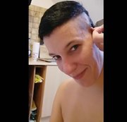 THAJA: Wunschvideo: Haare schneiden Download