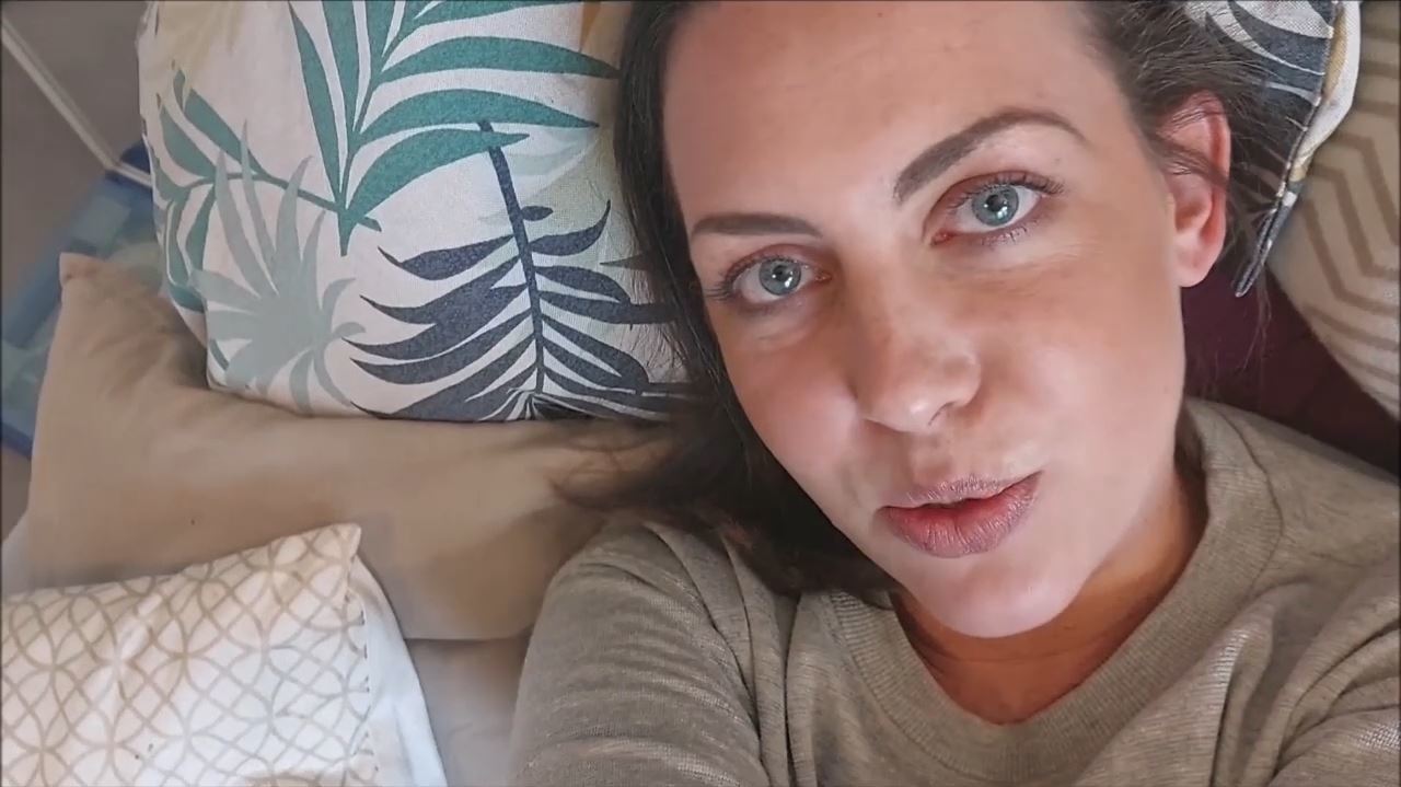 I'M AVI ... AND IMAGINE CRAZY NOODLES IN BRIEF (introduction video)