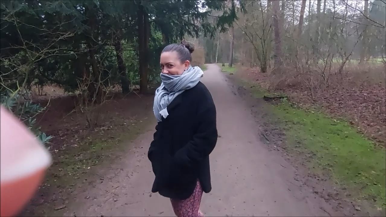 Caught by the user in the forest! WHEN A WALK IN THE PARK BECOMES A VIDEO SHOOTING