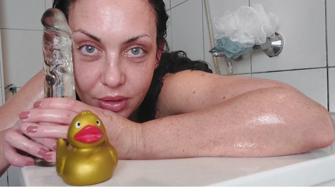 Wet talk with XXL dildo