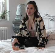 LILITH-DOLOVE: OMG! Das erste Mal ganz nackt!!! Download