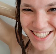 ANNE-EDEN: Mein erster Sex unter der Dusche. Download
