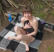ANNE-EDEN: Dreister Spanner stört beim nackt sonnen! Download