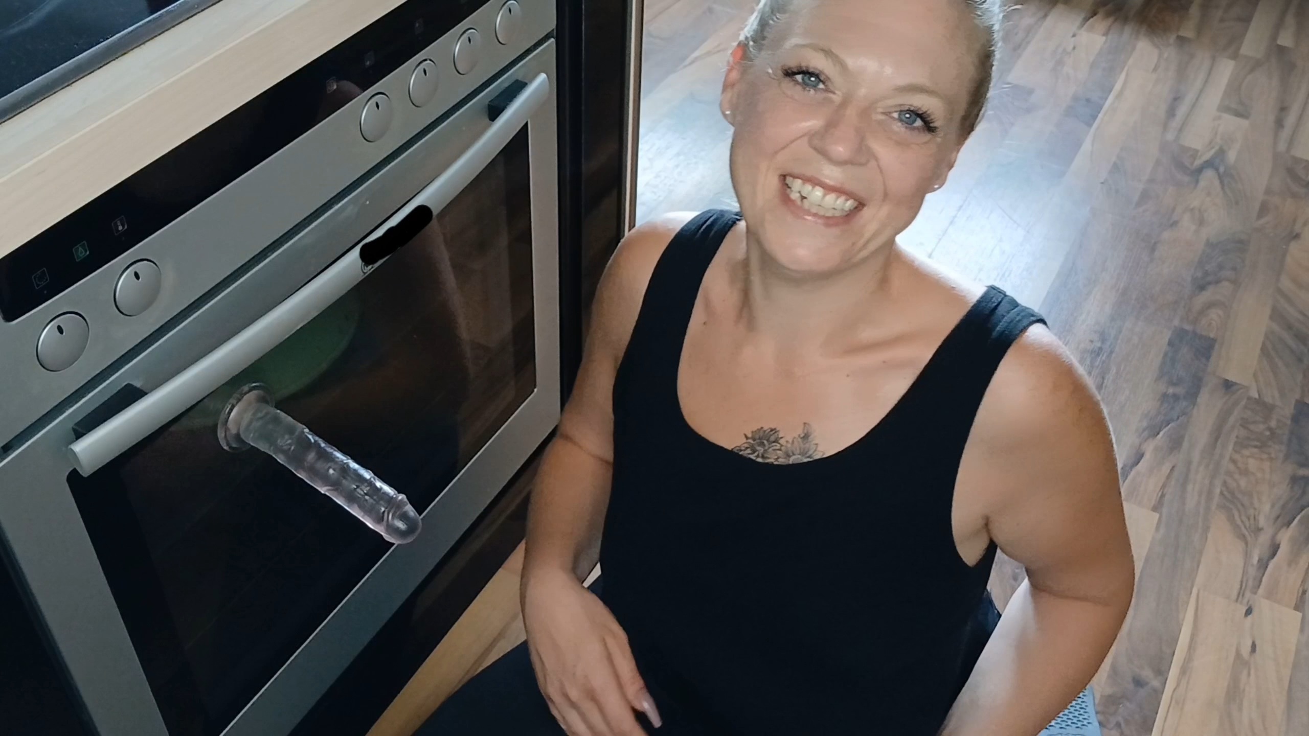 Can you hold on? I'll pamper your cock