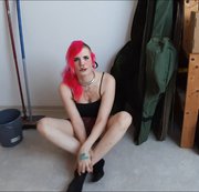 LAURALINDE: Ausgesperrt - Exfreund spritzt mir in den Mund! Download