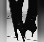 LADYMILLA: Lady heels Download