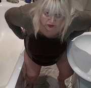 BLASFLITTCHEN: Slut 3 - angepisst pissen Download