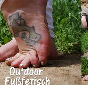 DOMINIQUE-PLASTIQUE: Outdoor Fußfetisch Download