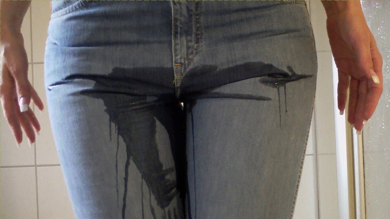 Jeans looks wet, too.