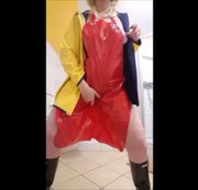 DEINEGIER: Regenmantel, Schürze, Gummistiefel zum ersten mal Download