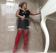 MISS-BUSTY-MILF: Knallerfrau ! Lack und Leder - Fetisch-Dusche!!!! Download