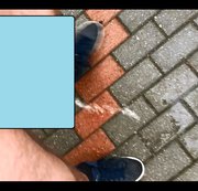 OPTIMIST521: Kleine Pisserei auf dem Hof im Regen Download