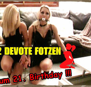 SANDY226: Zwei devote Fotzen benutzt zum 21. Birthday!! Download